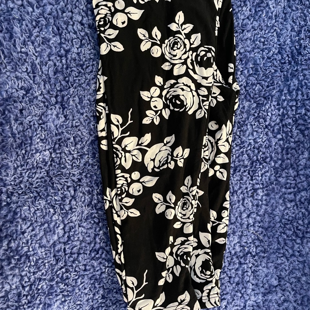 NWT Buttery Soft One Size Leggings - Picture 14 of 16